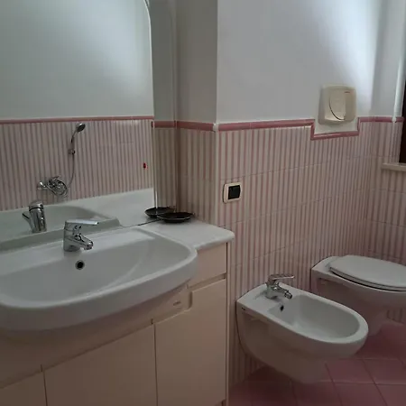 La Casa Di Dina Apartment