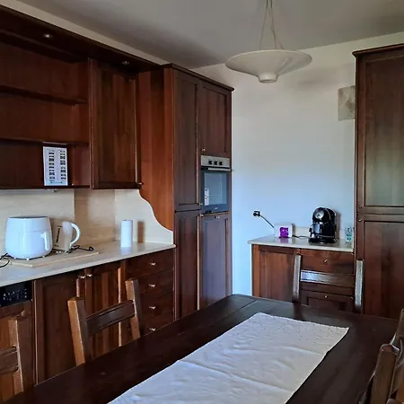 La Casa Di Dina Apartment
