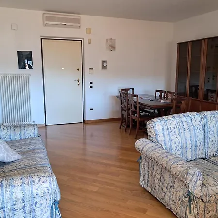 Apartment La Casa Di Dina Teramo